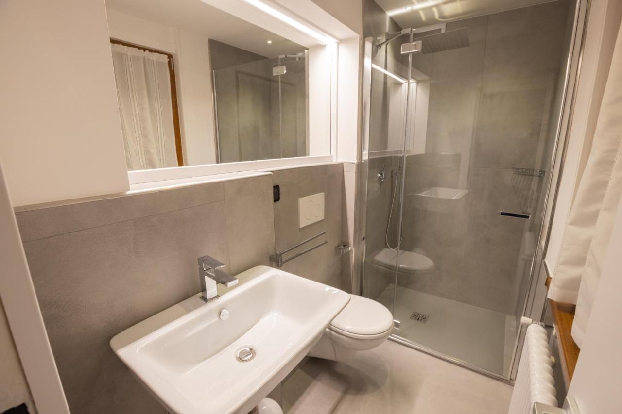 Residenza Marconi Aparthotel Pinzolo Luaran gambar