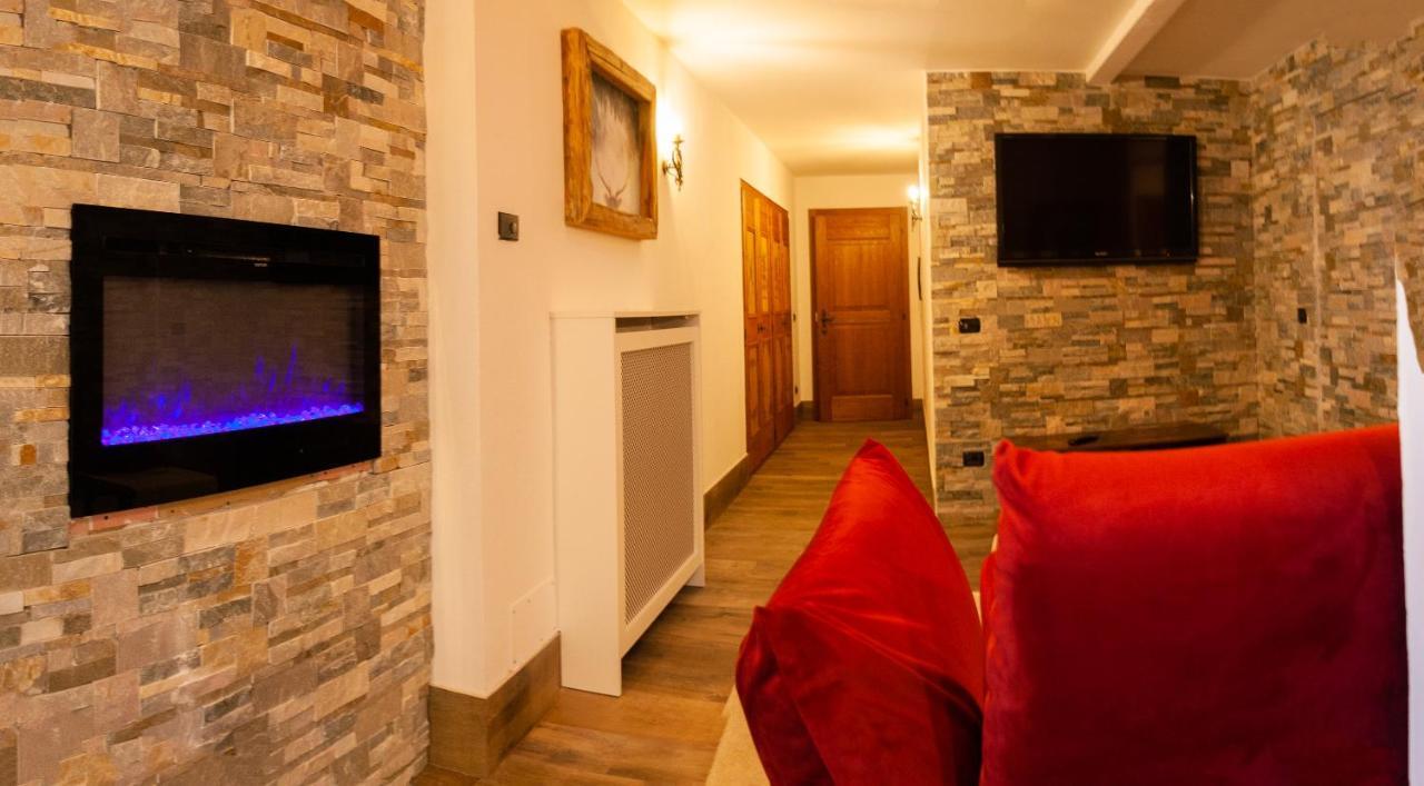 Residenza Marconi Aparthotel Pinzolo Luaran gambar